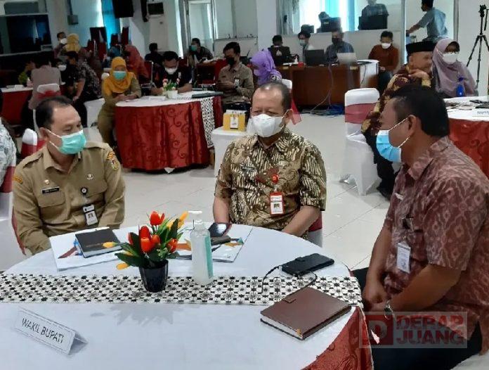 Bambang Akselerasi dan Sinergi Seluruh Elemen Kunci Pananggulangan Kemiskinan