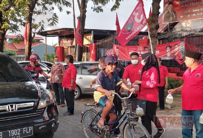 Berbagi Takjil Hingga Sahur on The Road, Giat Komunitas Juang Tegal (2)