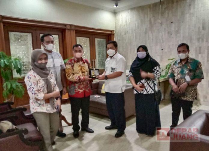 Bertolak ke Kementerian PUPR, Sumar Rosul Diskusikan Peresmian Pasar Wiradesa