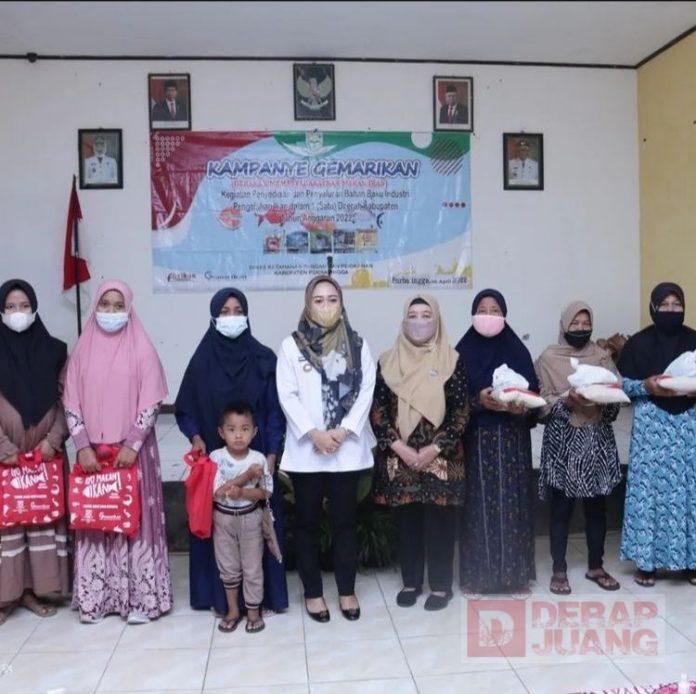 Bupati Tiwi Kampanyekan Gemarikan di Desa Condong