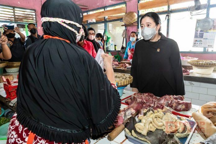 Cek Harga Pangan di Pasar Jungke, Puan Borong Bakso untuk Buka Puasa