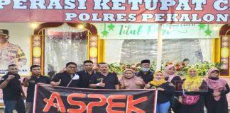 Bersama Aspek Bagikan Takjil, Gus Santo: Alhamdulillah Bisa Berbagi dengan Sesama