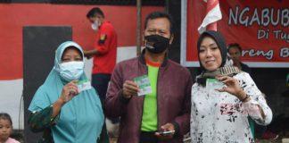 Gelar Pasar Sore, Anggit Adi Juwita Ngabuburit Bareng Warga