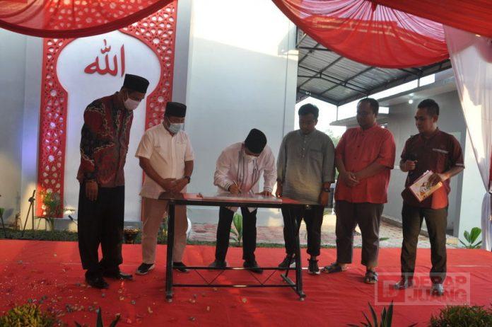 Hadiri Peresmian Masjid Al Kanzu, Ngesti Beri Apresiasi Akmal Faz