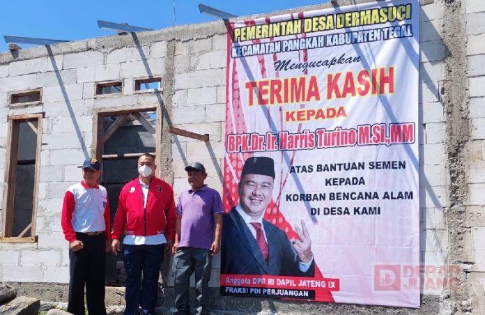 Harris Turino Serahkan 800 Sak Semen untuk Pembangunan Rumah Terdampak Tanah Bergerak