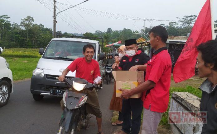 Junaedi Semarakkan Ramadhan dengan Berbagi