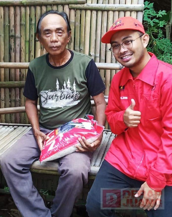 Membumi di Masyakat, Syahrul Berbagi Beras Mba Puan