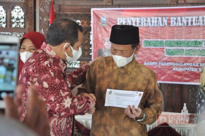 Ngesti Nugraha Serahkan Bantuan Kepada Korban Bencana Alam