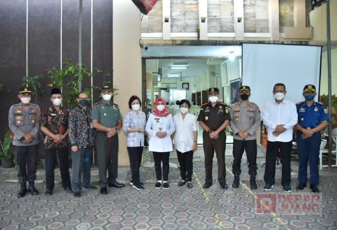 Pastikan Ibadah Kamis Putih Berjalan Lancar, Wabup Rista Cek Sejumlah Gereja