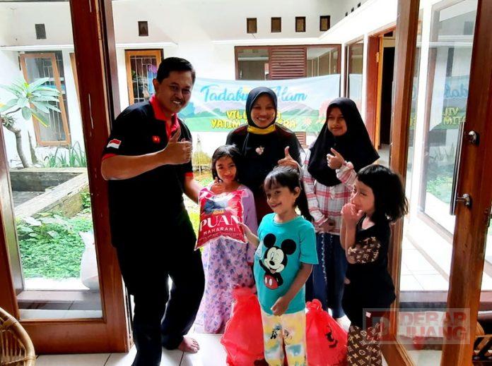 Ramadhan Berbagi, Wahju Djatmika Salurkan Beras dari Mbak Puan Maharani(1)