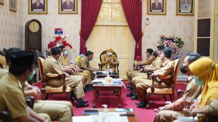 Telusuri Akar Permasalahan, Bupati Demak Undang Seluruh Camat ke Pendopo