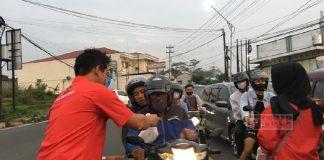 Giat Mas Ingwhi dan Struktural Partai Bagikan Takjil