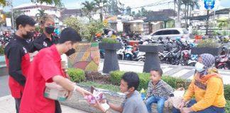 Momentum Ramadan, Komunitas Juang Magelang Bagikan Takjil