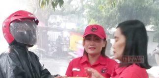 Srikandi Partai Serengan Berbagi Takjil Saat Ramadan