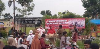 Turun Ke Jalan, Hartanti Bagikan Takjil Untuk Masyarakat