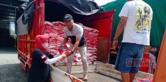 Terima Paket Beras Mbak Puan, DPC Wonosobo Bergerak Sigap