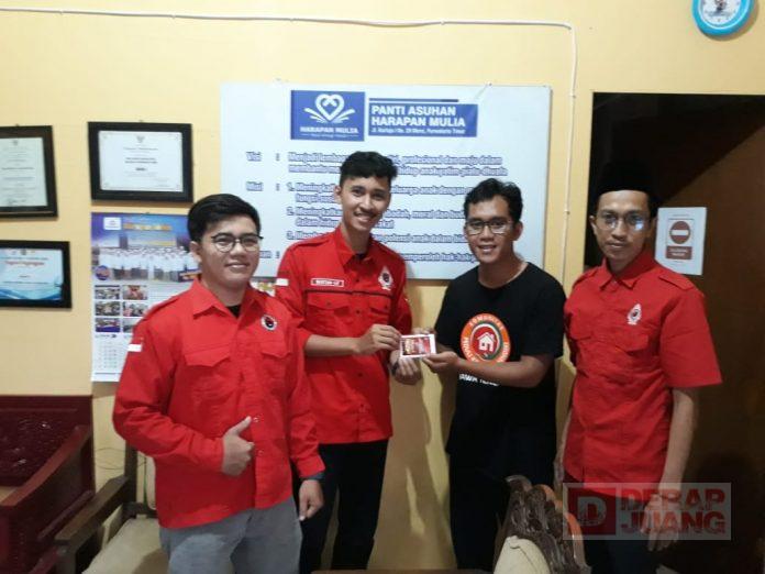 Amalkan Panca Setya, Komunitas Juang Banyumas Salurkan Zakat Fitrah