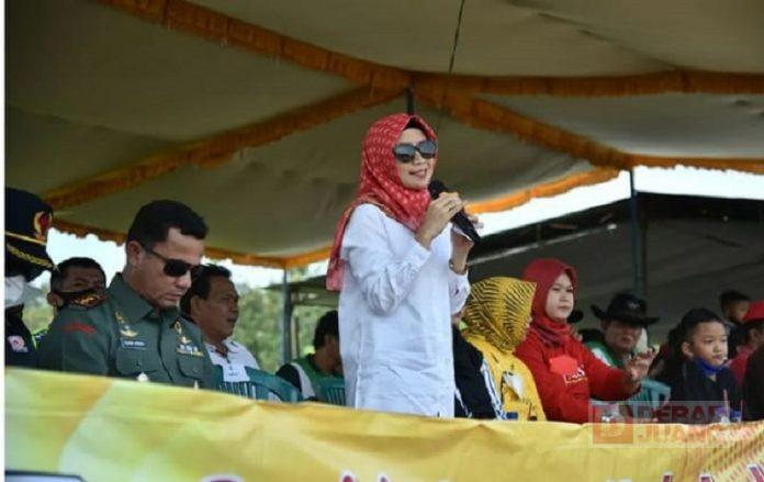 Buka Pacuan Kuda, Wabup Rista Selain Memacu Kuda Juga Memacu Ekonomi