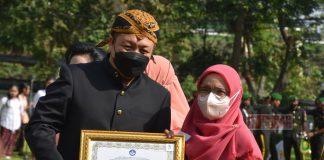 Bung Dance Beri Penghargaan Kepada Guru di Kota Salatiga