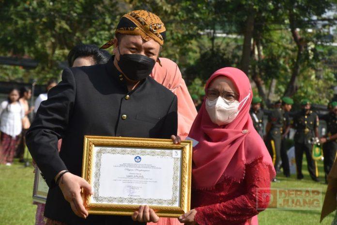 Bung Dance Beri Penghargaan Kepada Guru di Kota Salatiga