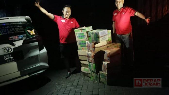 Luapan Rob, PDI Perjuangan Demak Salurkan Bantuan Sembako di Sriwulan