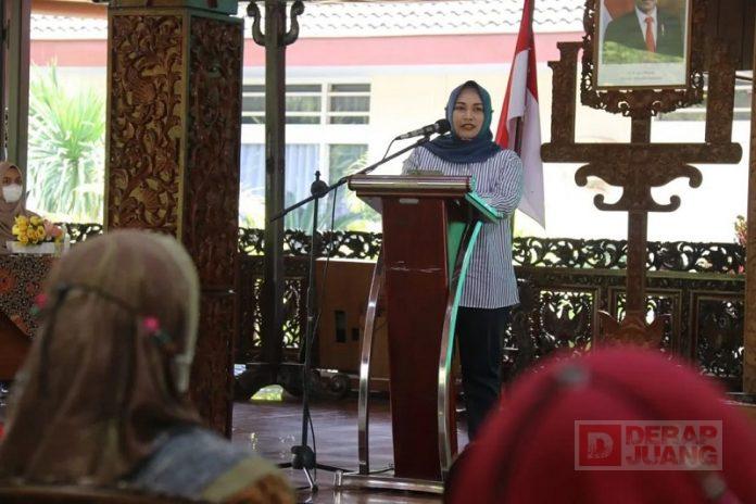 Mbak Etik Sosialisasikan Pencegahan Pernikahan Usia Dini