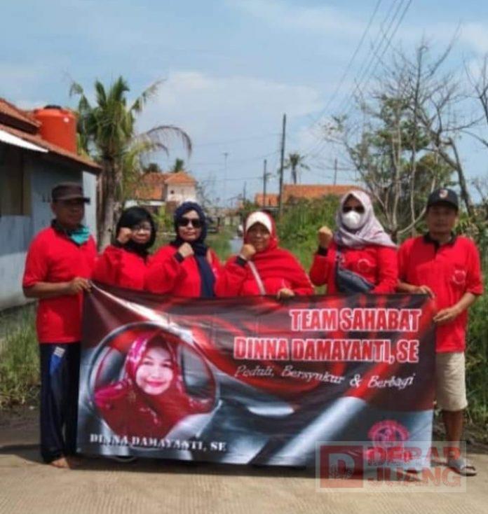 Peduli Korban Banjir Rob, Dinna Damayanti Salurkan Bantuan