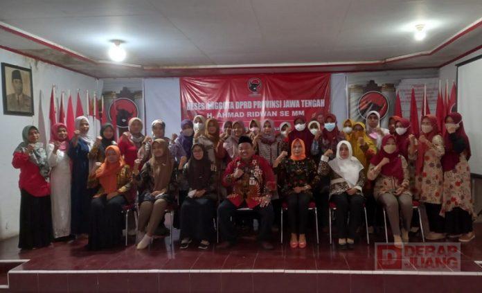 Ridwan Beri Bantuan Sarpras untuk Tenaga Pendidik Usia Dini