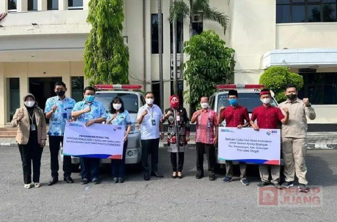 Sri Sumarni Dua Ambulan ini Semoga Bermanfaat Bagi Masyarakat
