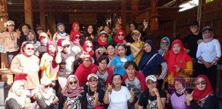 Jaga Kebugaran, Heti Purwani dan Ibu-Ibu Gelar Senam Sicita