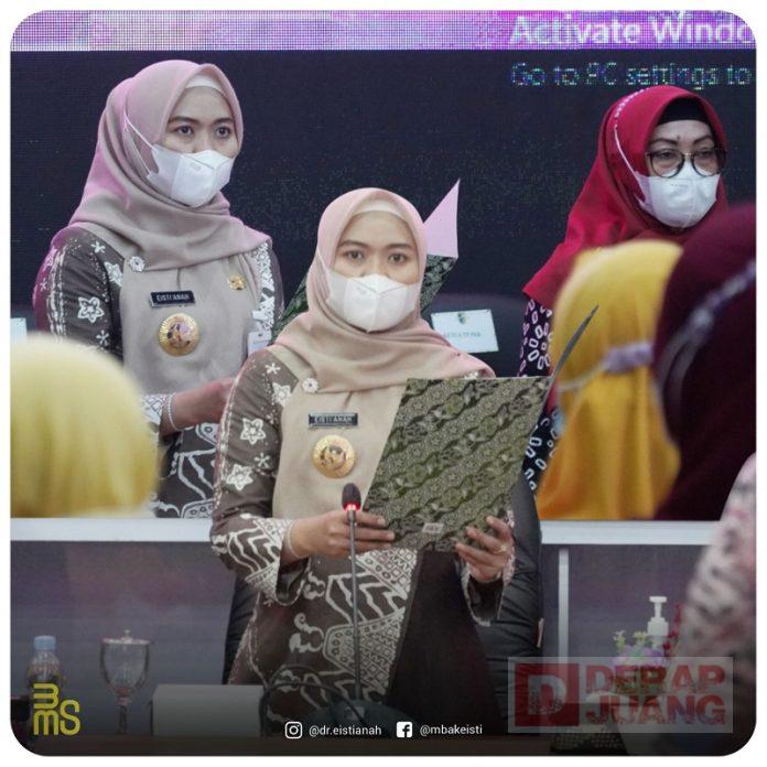 Bareng TP PKK Demak, Mbak Eisti Berikan Penguatan Wawasan Kebangsaan