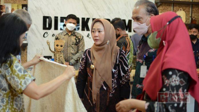 Bupati Tiwi Siapkan Produk UMKM Purbalingga Jajaki Peluang Ekspor ke Negeri Paman Sam