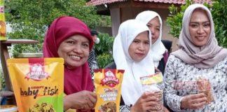 Endang Suwarningsih Support UMKM Our Mubarok Collaboration 2022