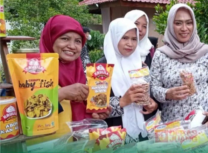 Endang Suwarningsih Support UMKM Our Mubarok Collaboration 2022