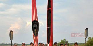 Kenedi Serahkan Prahu Kano dan Dayak pada Atlet PODSI Pekalongan