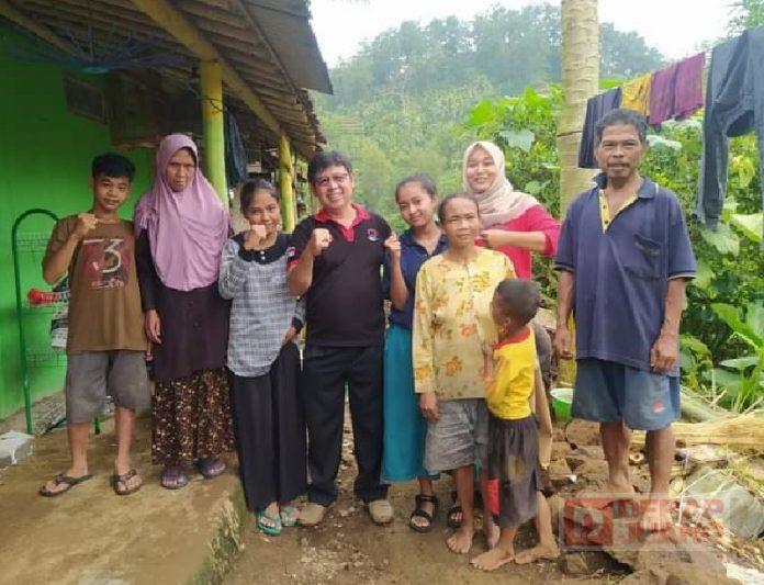 PAC PDI Perjuangan Karanggayam Cepat dan Tanggap Atasi Musibah Tanah Longsor di Glontor