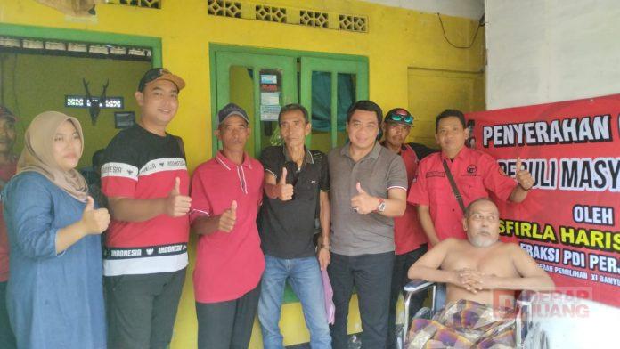 Tebar Kebaikan, Asfirla Berikan Bantuan Kursi Roda Kepada Warga Rawalo