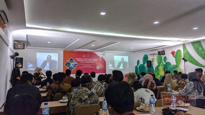 Utut Adianto Buka Bimtek Pariwisata dan Ekonomi Kreatif Secara Daring