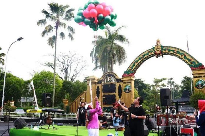 Wakil Bupati Etik Buka Kembali Kegiatan Car Free Day