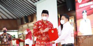 Hamenang Serahkan 149 SK Pengangkatan CPNS