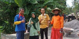 Any Ikut Bergotong-royong Bangun Talud Jalur Usaha Tani