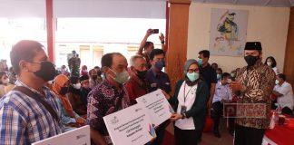 Mas Jekek Salurkan Bantuan Listrik Bagi 138 Warga Wonogiri