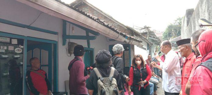 Wujud Kepedulian Mas Vino Renovasi Rumah Senior Partai