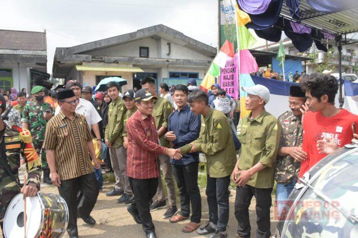 900 Warga Dusun Garung Bersih-bersih Gunung Sumbing Bersama Bupati Wonosobo