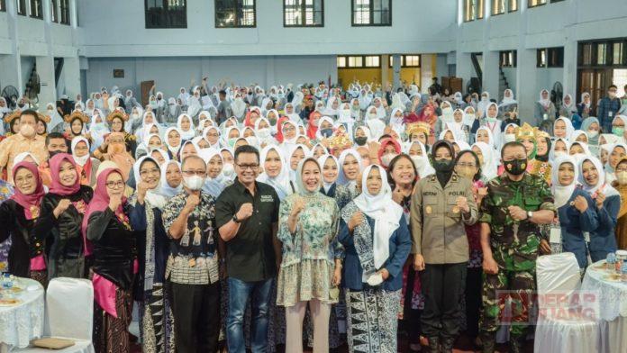 Bupati Tiwi Perjuangkan Rekrutmen PPPK Khusus Tenaga Kesehatan di Tahun 2024