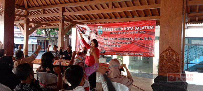 Gandeng Kaum Wanita, Dwi Indah Gelar Reses di Kecamatan Sidomukti