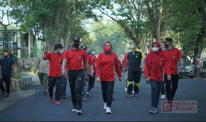 Lepas Jalan Sehat, Sri Sumarni Simbol Kemajuan Perekonomian Grobogan