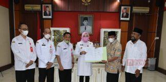 Serahkan Aset Bangunan Masjid, Sri Sumarni: Semoga Bermanfaat Bagi Umat