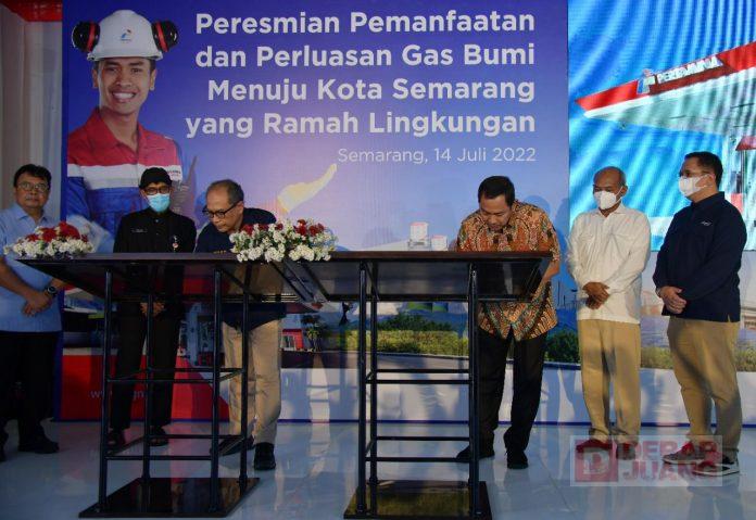 Tuntaskan Alih Bahan Bakar BRT ke Gas, Mas Hendi Resmikan SPBG