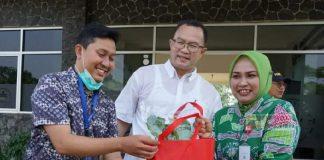 Wabup Etik Dorong Potensi Pertanian Kembangkan Buah Hidroponik